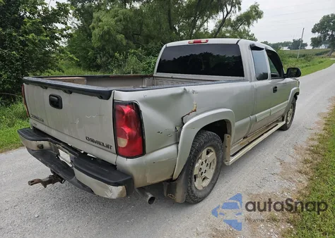 2005 Chevrolet Silverado K1500 из США, поврежденный, VIN 1GCEK19Z55Z236430